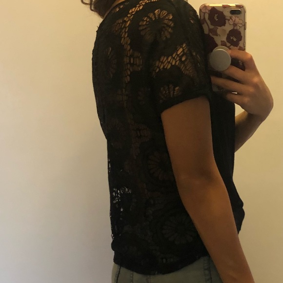 Lace Back Floral Top - Picture 3 of 4